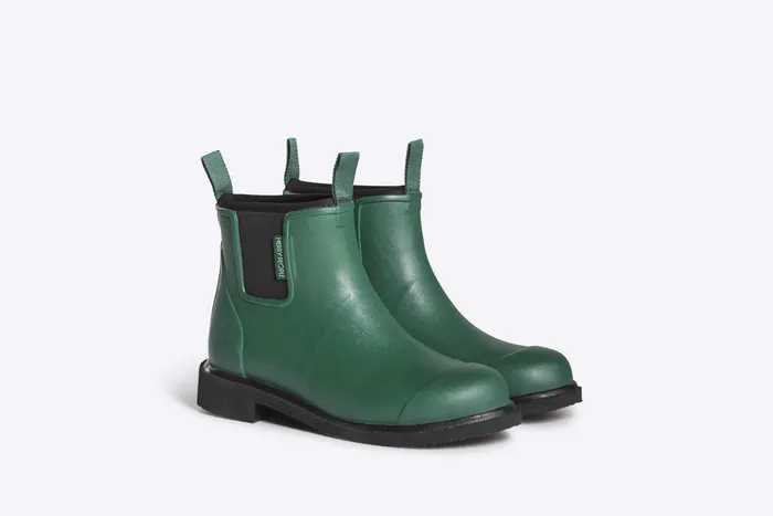 Bobbi Gumboot | Alpine Green/Black (Enhanced Traction)