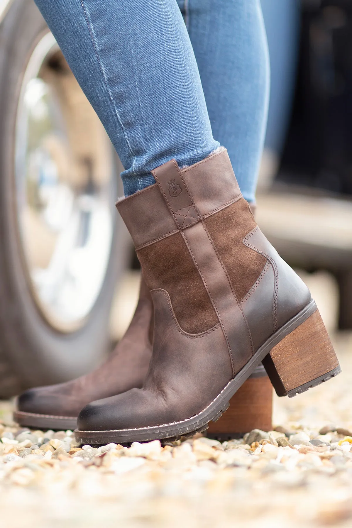 Stylish Heeled Black Ankle Boots - Fimber